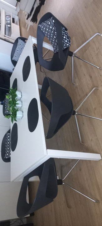 set de table, Maison & Meubles, Chaises, Métal, Comme neuf, Enlèvement, Blanc