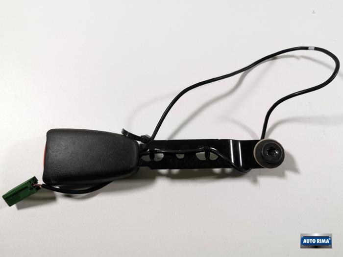 Insertion ceinture de sécurité avant gauche d'un Volvo S60, -, 3 mois de garantie, -, -