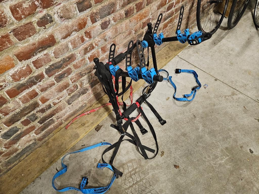 Fietsdrager koffer Decathlon, Gebruikt, Brede banden, 2 fietsen, Achterklepdrager