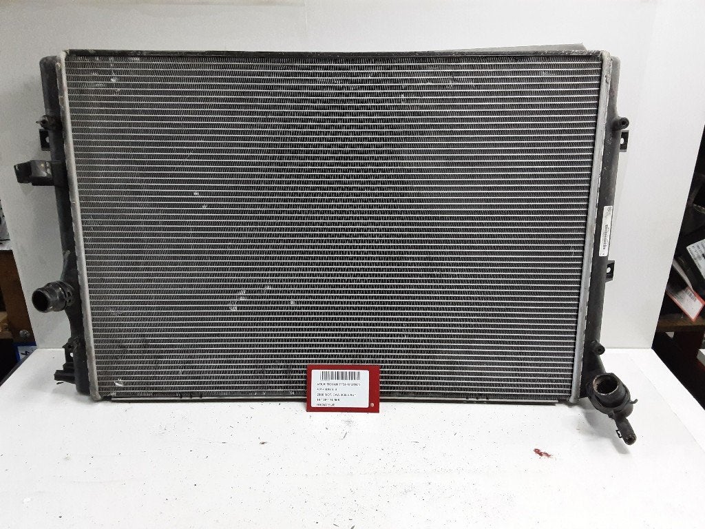 RADIATEUR EAU Volkswagen Tiguan (5N1 / 2) (5N0121253L), Volkswagen, Mevr. I. Hauben, Utilisé, Rue de l'Espoir 34 34
4030  GRIVEGNÉE, BE