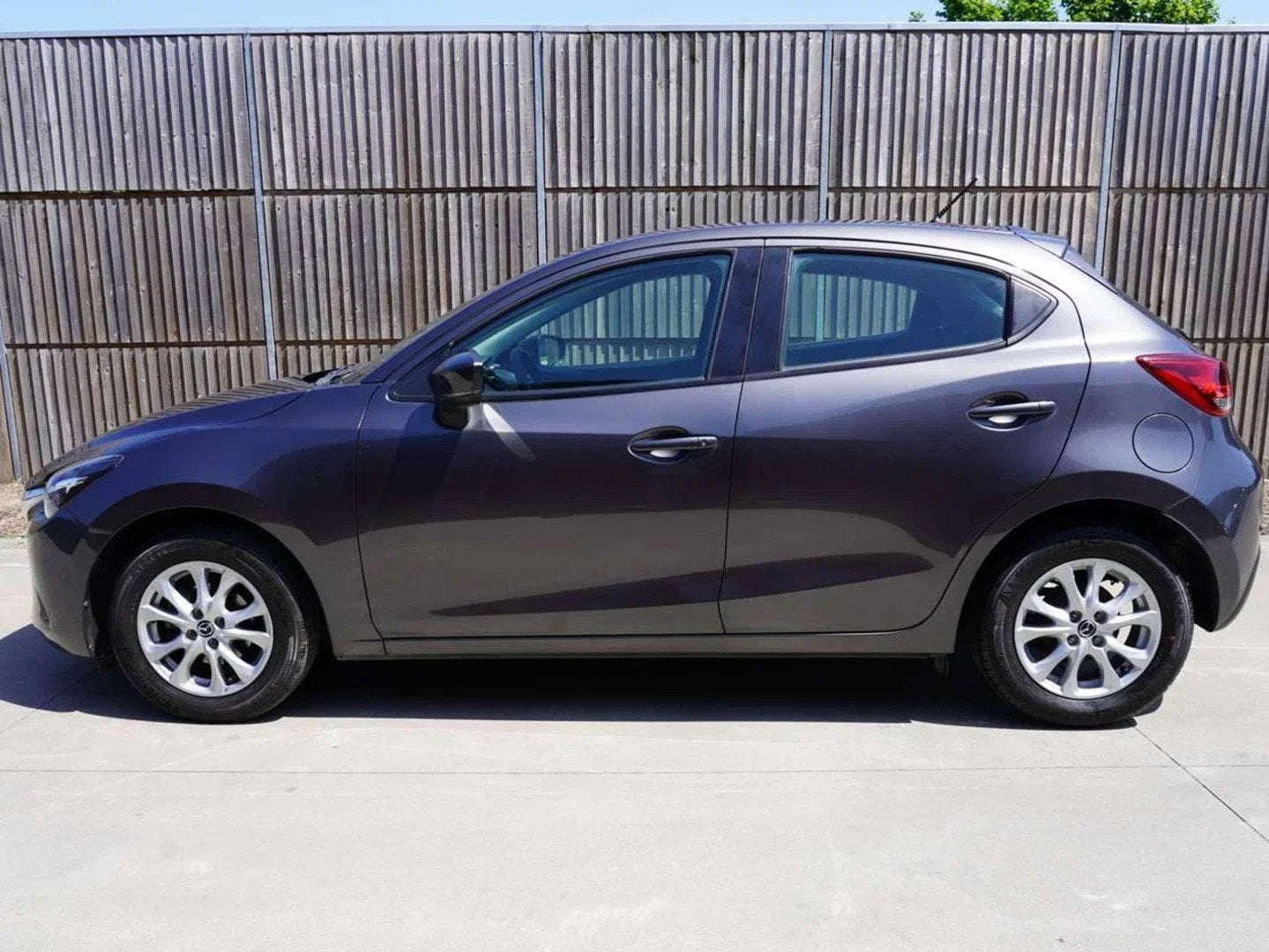 Mazda 2 1.5i Skyactiv-G Skydrive*ste eig*Topstaat!, Auto's, Euro 6, 5 deurs, Parkeersensor, 55 kW