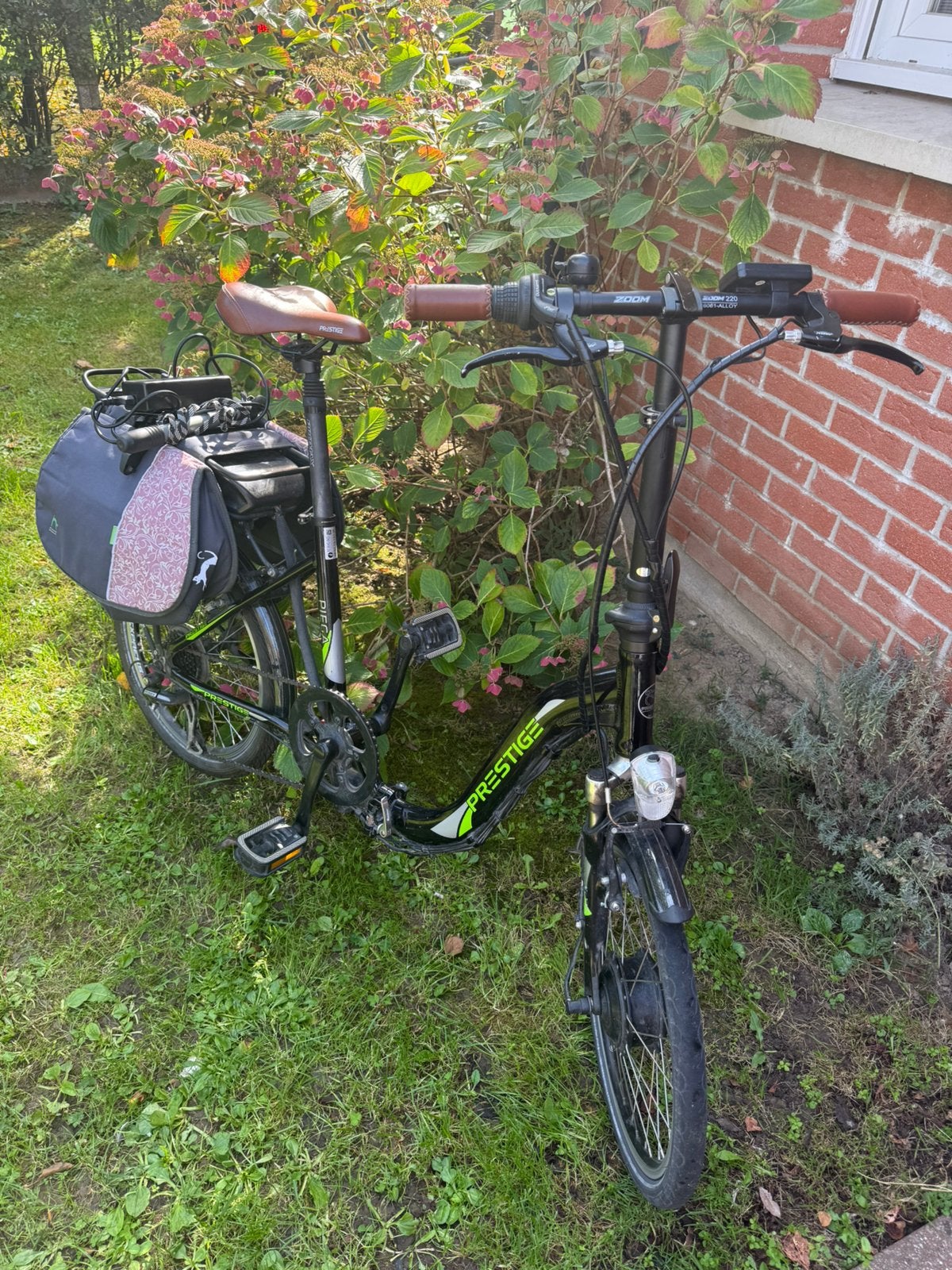 Vélo électrique prestige pliable comme neuf, Vélos & Vélomoteurs, Enlèvement, Comme neuf
