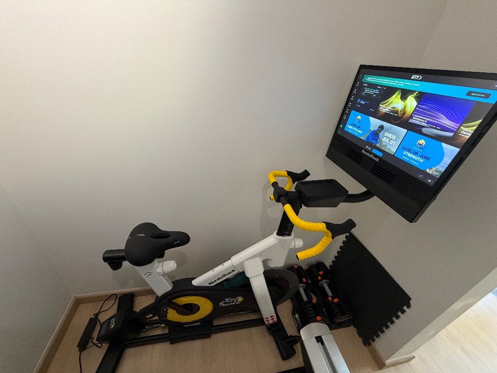 NordicTrack Vélo Indoor Tour de France, Sport en Fitness, Fitnessapparatuur, Zo goed als nieuw, Hometrainer, Ophalen