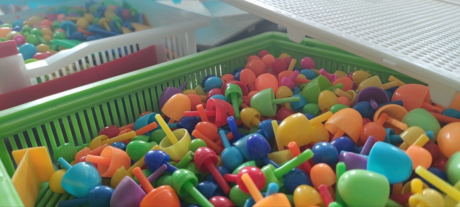 steekparels met borden (gratis voor scholen), Kinderen en Baby's, Ophalen, Zo goed als nieuw, Knutselen
