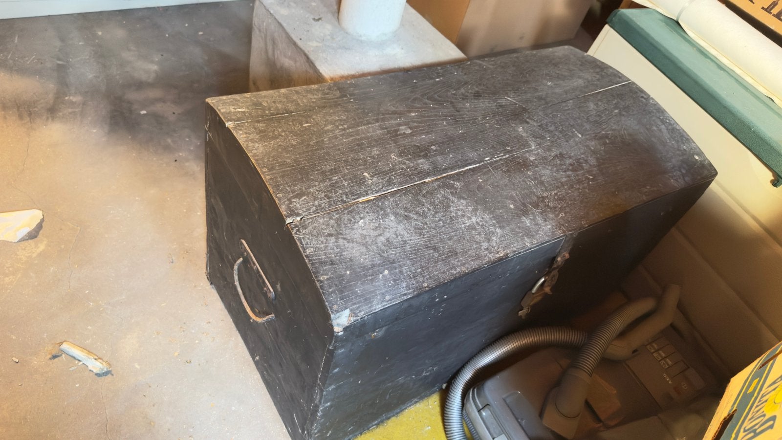 Ancien coffre en bois 50 x 95 x 56, Enlèvement, Comme neuf