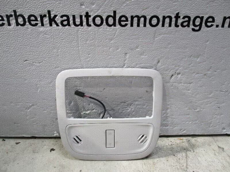 BINNENVERLICHTING VOOR frame Opel Adam (13479947), Bahnhofsplatz 65423 Rüsselsheim am Main, DE, Gebruikt, Opel, Opel Automobile GmbH