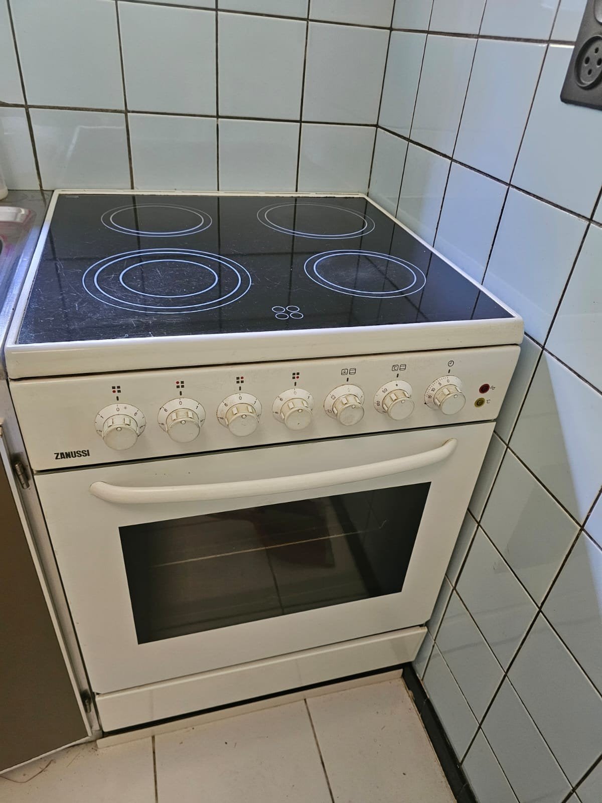 Zanussi kookvuur met oven, Ophalen