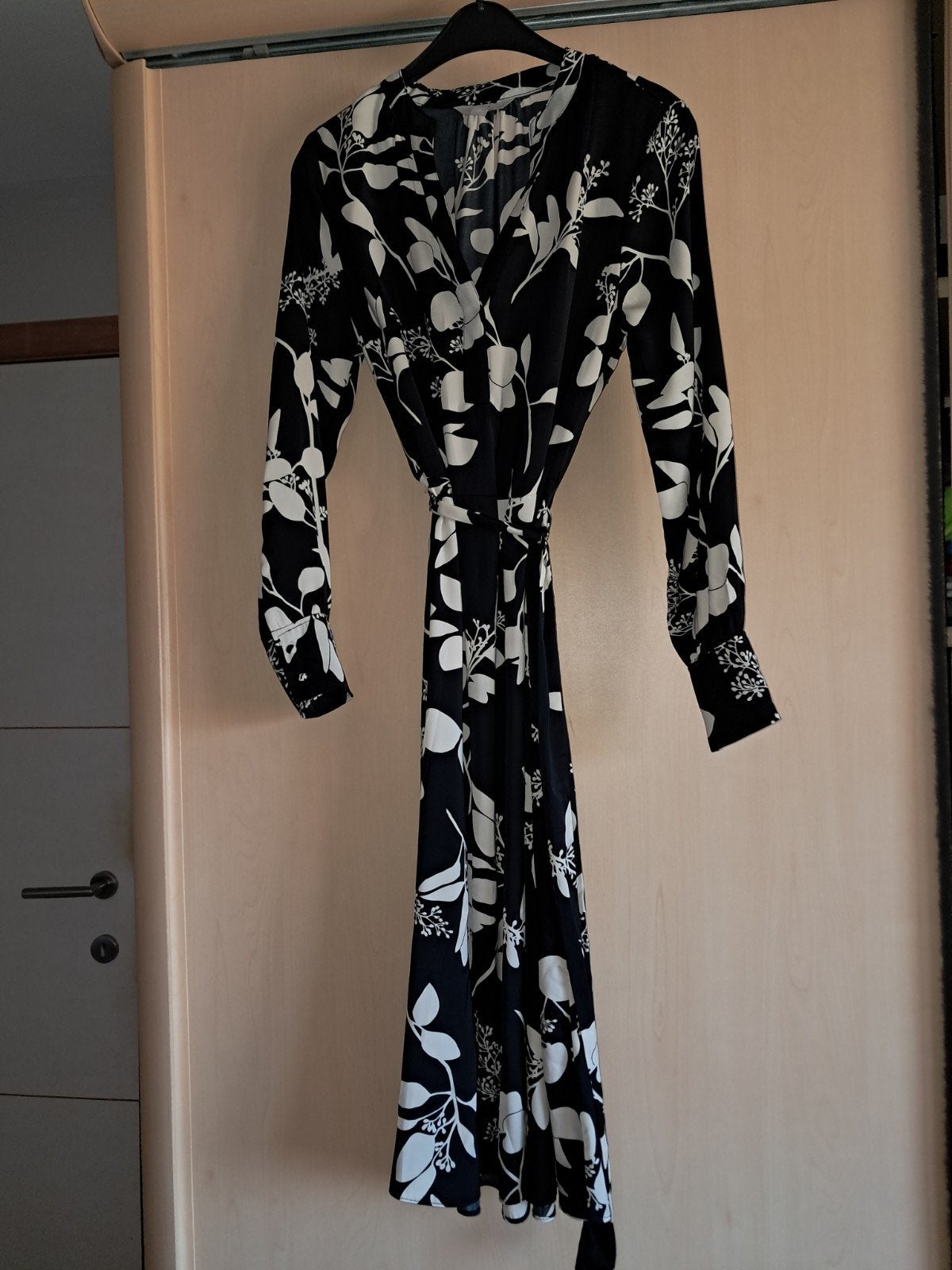 Jurk h&m M, Kleding | Dames, Maat 38/40 (M), H&M, Zwart, Ophalen of Verzenden