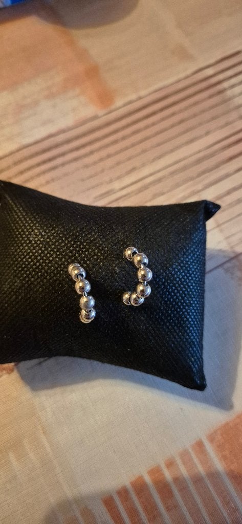 nr 134 oorbellen, Handtassen en Accessoires, Oorbellen, Nieuw, Ophalen of Verzenden, Knopjes of Stekers, Zilver