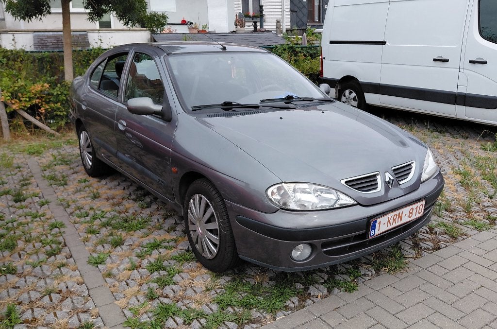 Renault Megane 2003, Auto's, Voorwielaandrijving, 4 deurs, 1600 cc, Grijs