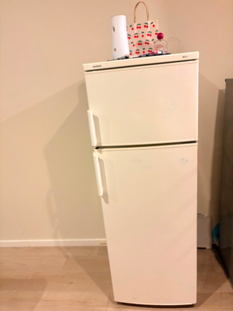 Réfrigérateur blanc à vendre, Classe énergétique A ou plus économe, Avec compartiment congélateur, Comme neuf, 45 à 60 cm