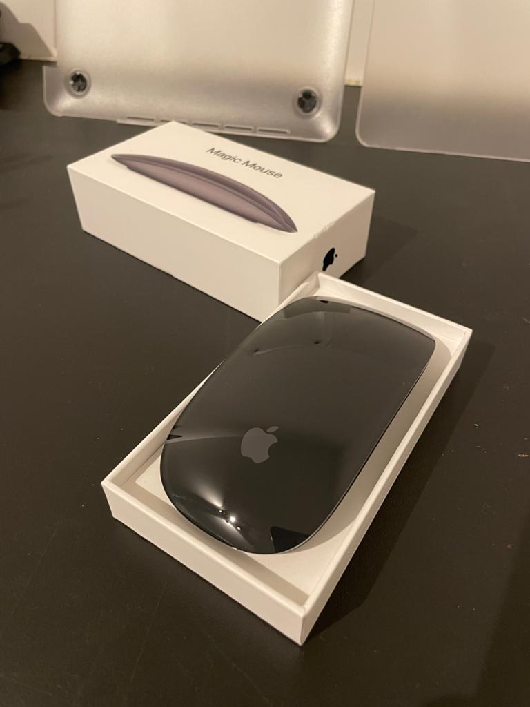 Magic mouse 2, Computers en Software, Muizen, Ophalen, Zo goed als nieuw