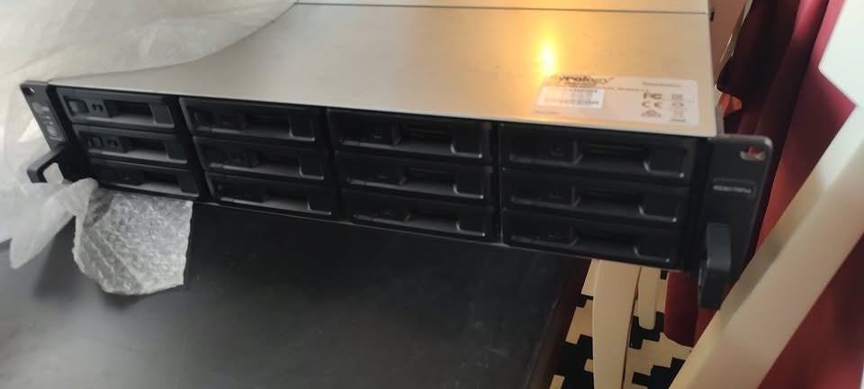 Synology RS3617 RPxs RACK (+12 x 8 To), Computers en Software, Harde schijven, Ophalen, Server, HDD, 96 To