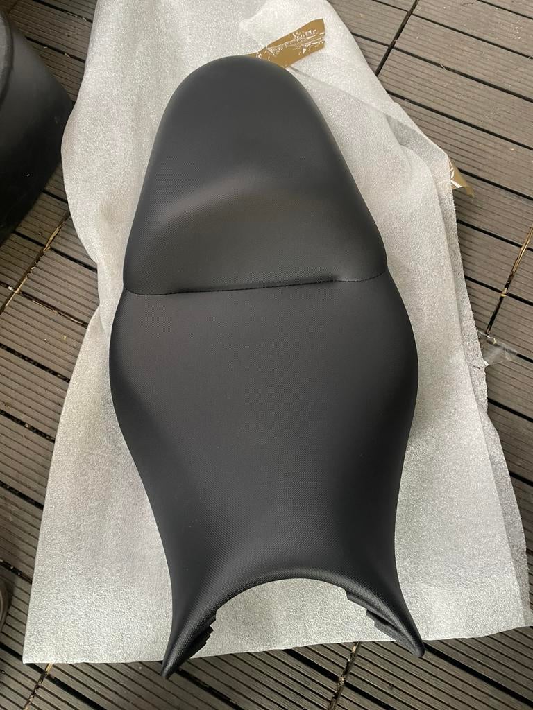 Origineel zadel versys kawasaki 2018 tot ...., Motoren, Ophalen, Nieuw