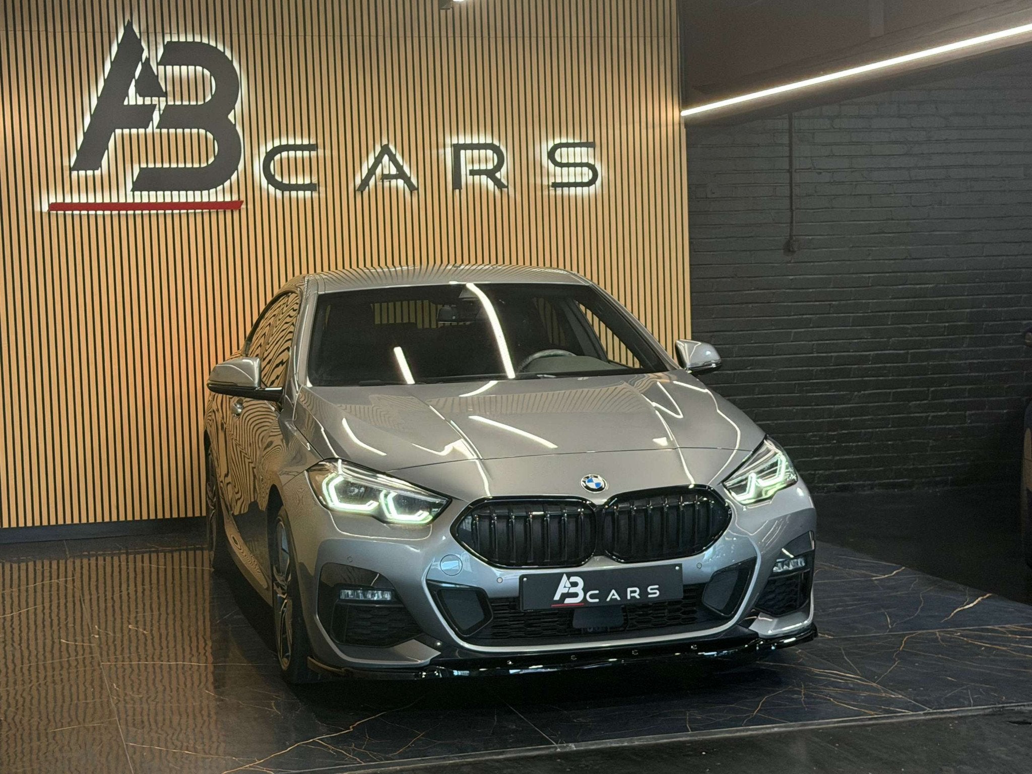 BMW 2 Serie 216 DA GRAN COUPE PACK M * GARANTIE 12 MOIS * GR, Autos, Cuir, Achat, Entreprise, Phares entièrement LED