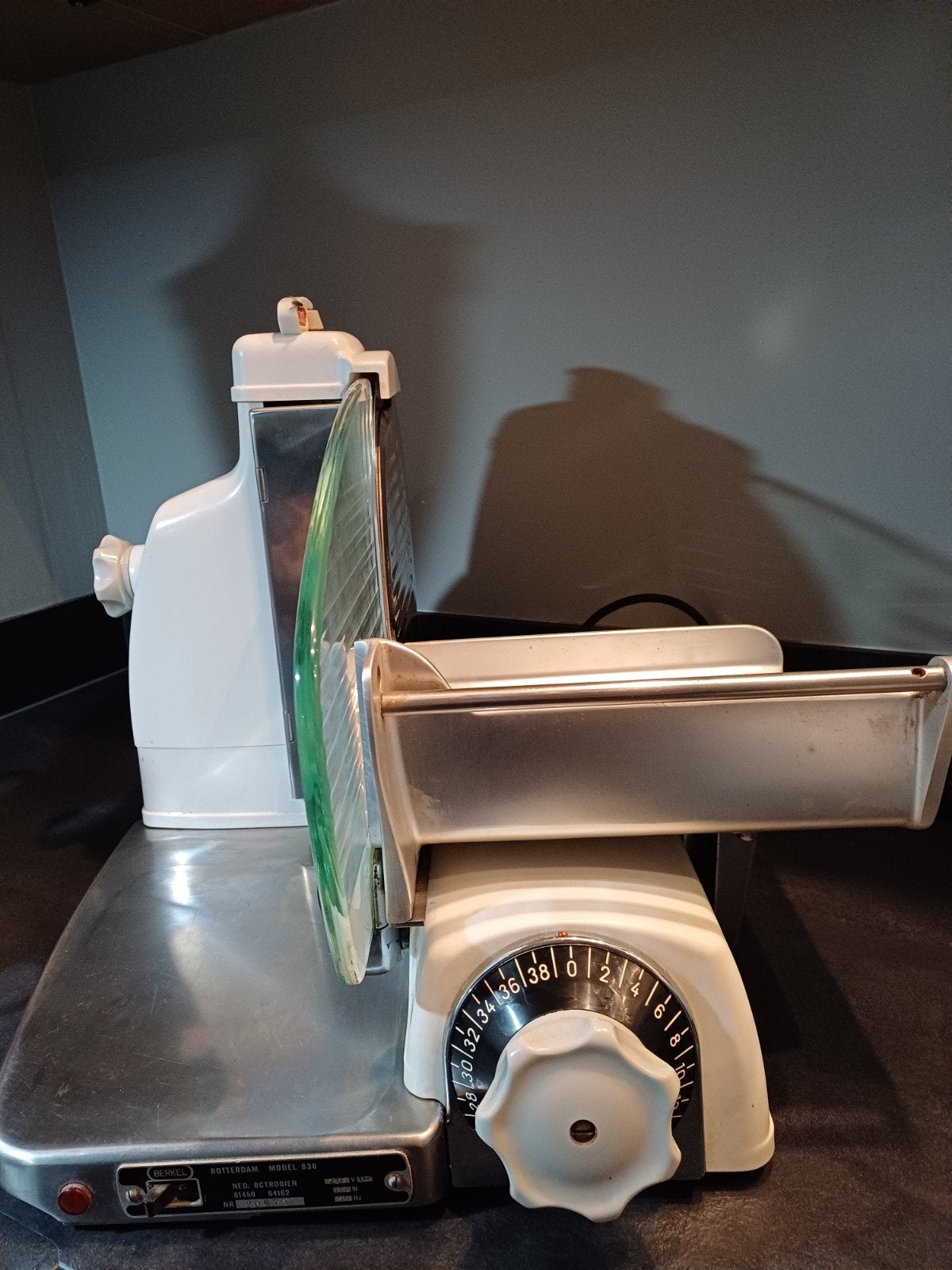 Berkel snijmachine type 836, Enlèvement, Utilisé