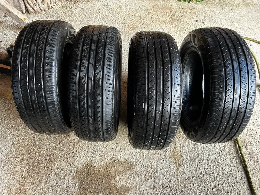 4 pneus voiture, Auto-onderdelen, Banden en Velgen, Ophalen, Gebruikt, 16 inch, 205 mm