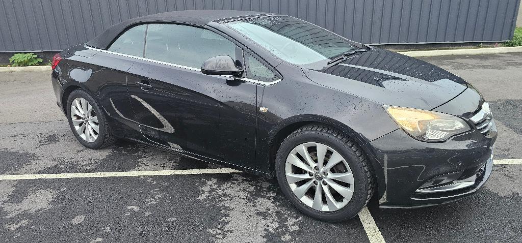 Opel Cascada Cabriolet, Stof, 4 cilinders, Cabriolet, Grijs