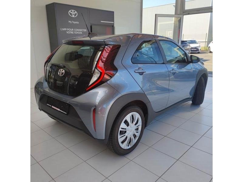 Toyota Aygo play Automatique, Autos, Argent ou Gris, Achat, 998 cm³, Euro 6