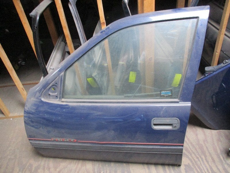 PORTIER LINKS VOOR Opel Vectra A (86 / 87) (01-1988/12-1995), Gebruikt, Deur, Opel Automobile GmbH, Kontakt-opel@opel.com