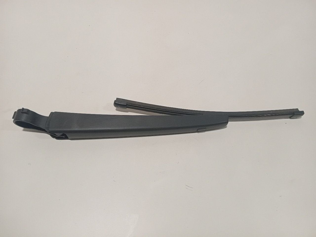 Ruitenwisserarm achterruit Volkswagen Golf, Onderdelen@venauto.nl, Van der Ven Autorecycling B.V., Gebruikt, Ettenseweg 76, 4706 PB Roosendaal, The Netherlands