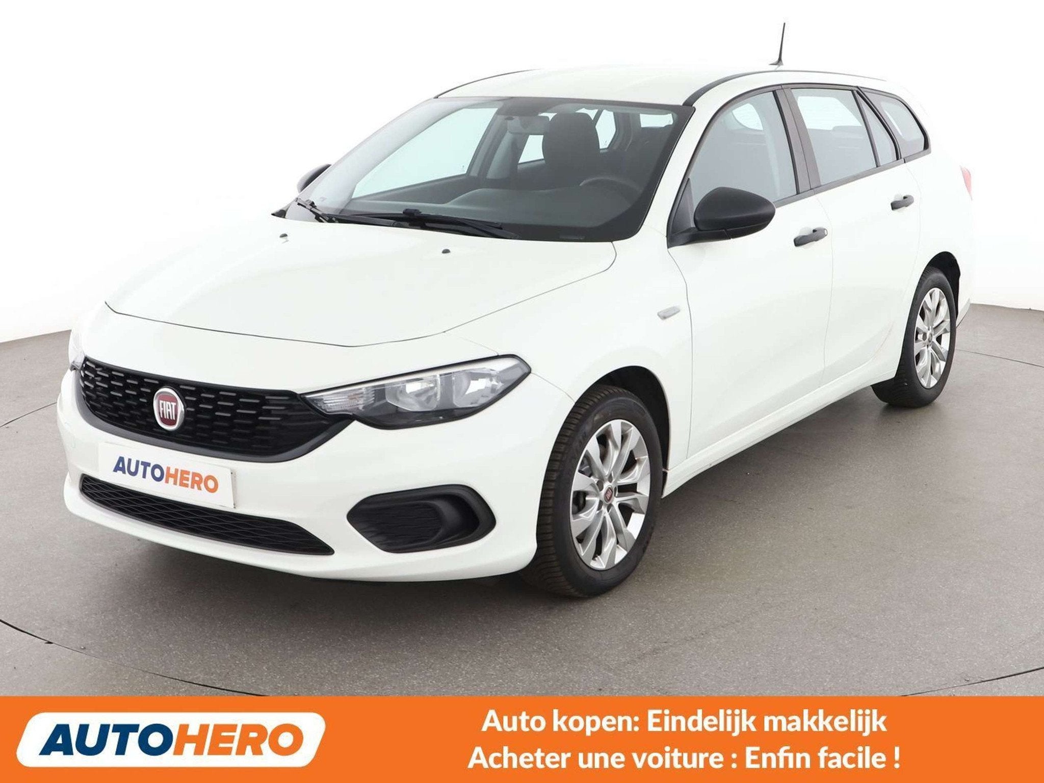 Fiat Tipo 1.4 Street (année de construction 2019), Autos, Achat, Euro 6, Boîte manuelle, 5 portes