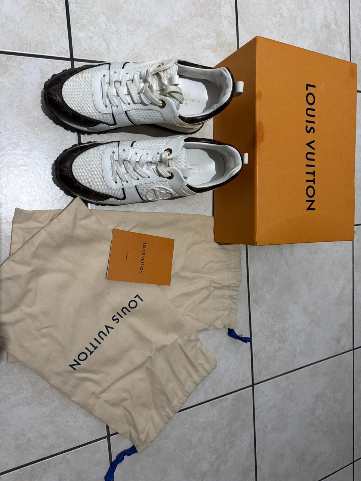 Chaussure Sneaker Run Away Louis Vuitton, Enlèvement, Porté