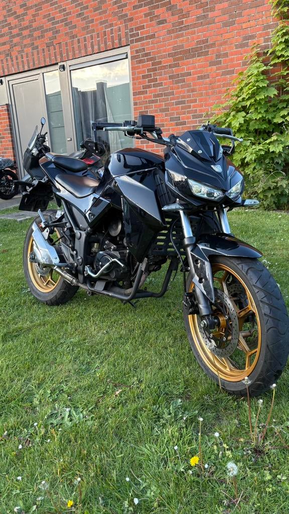 Yamaski 50ym brommer dax nakedbike 50cc, Fietsen en Brommers, Brommers | Honda, Ophalen