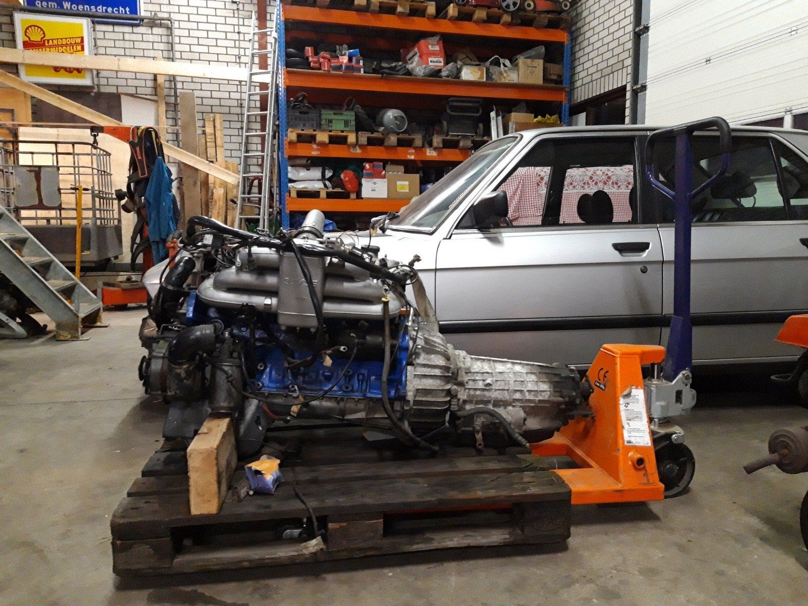 BMW E28 520i 1982, Auto's, Automaat, 4 deurs, Achterwielaandrijving, Elektrische ramen