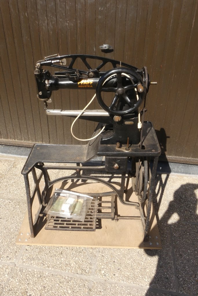 Machine à coudre, cordonnier, Enlèvement, Utilisé