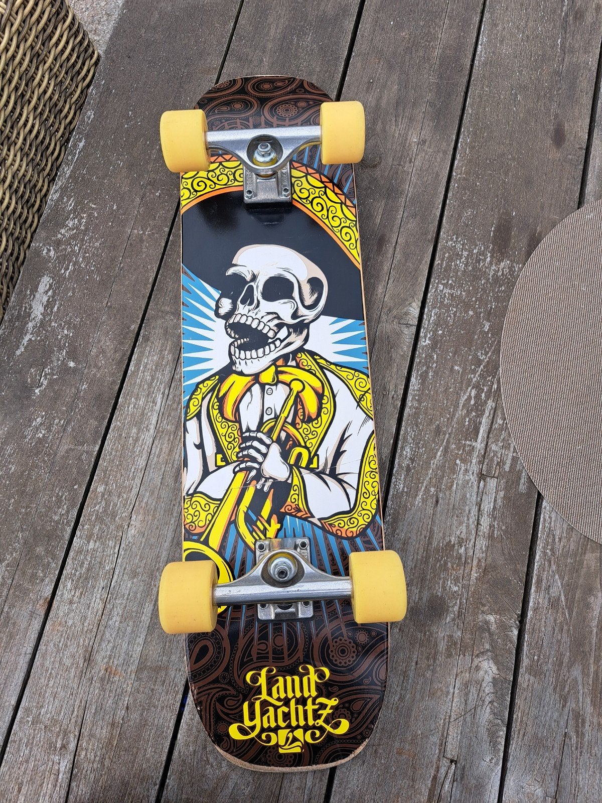 Skateboard Landyachtz
Independent trucks
Wielen van powel pe, Ophalen of Verzenden, Skateboard