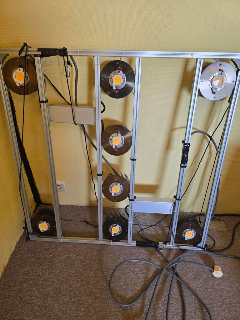 Kweeklamp leds 450euro , nieuwprijs 1200euro, Enlèvement