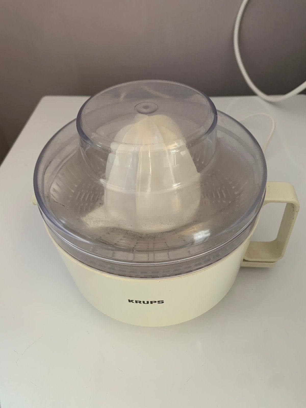 2 presse agrumes électrique (5€ pièce), Enlèvement ou Envoi, Neuf, Électrique