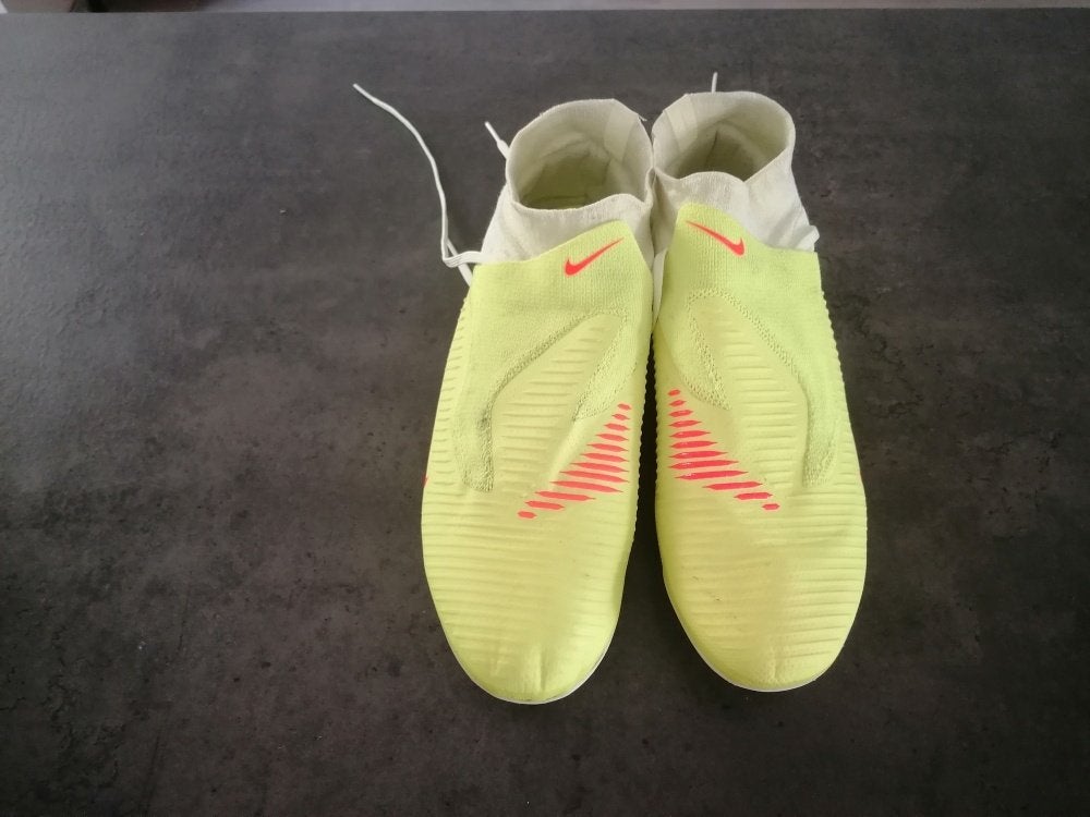 voetbalschoenen Nike Phantom maat 43, Sports & Fitness, Football, Enlèvement, Comme neuf, Chaussures