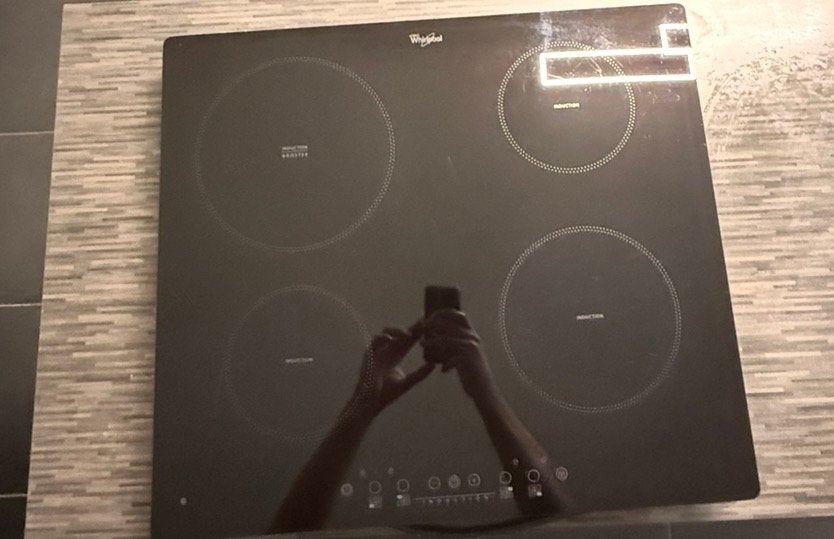 Whirlpool inductiekookplaat met 4 kookzones., Zo goed als nieuw, Energieklasse A of zuiniger, Inbouw, Inductie