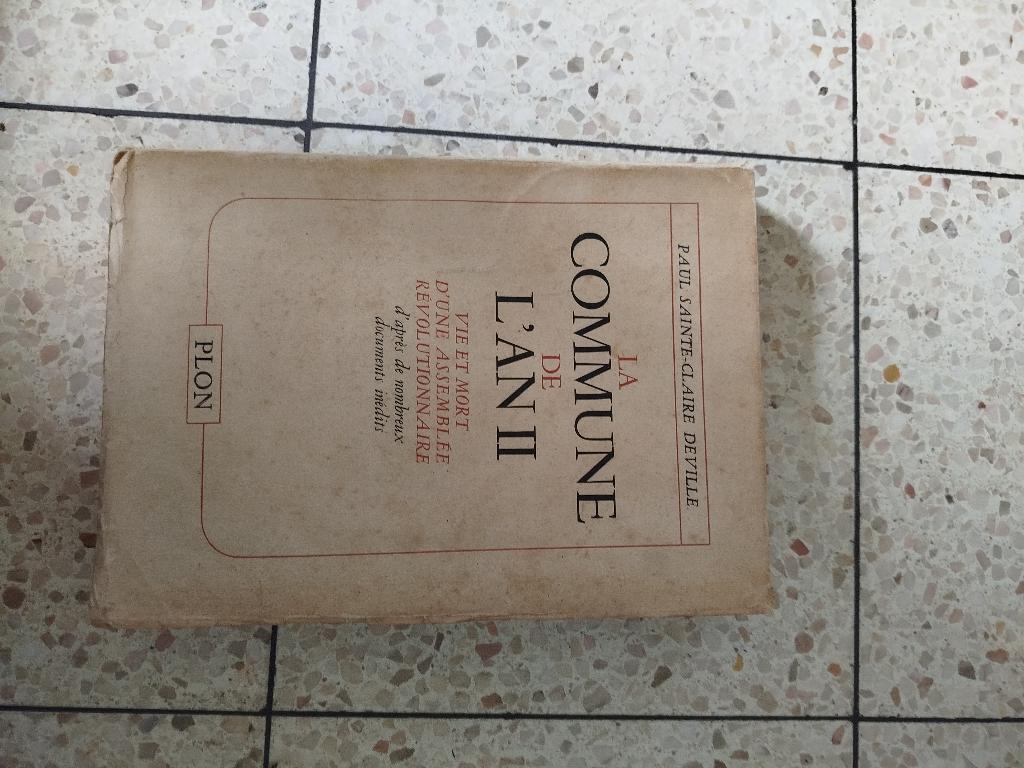 Boek de stad in jaar 2, Ophalen of Verzenden, 17e en 18e eeuw, Gelezen, Paul sainte Claire Deville