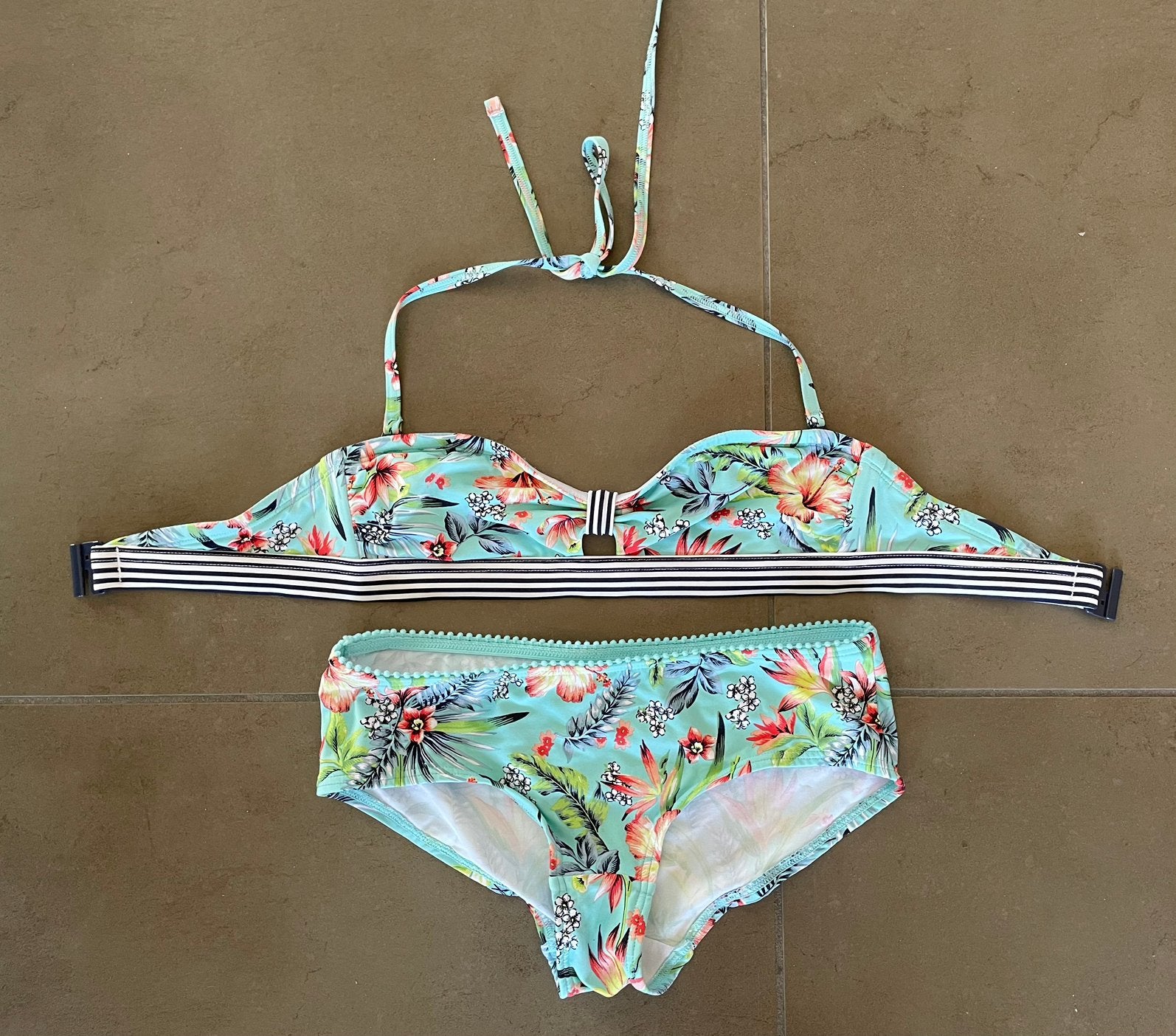 Prachtige bikini, maat XS, perfecte staat!, Kleding | Dames, Badmode en Zwemkleding, Ophalen of Verzenden, Zo goed als nieuw, Bikini