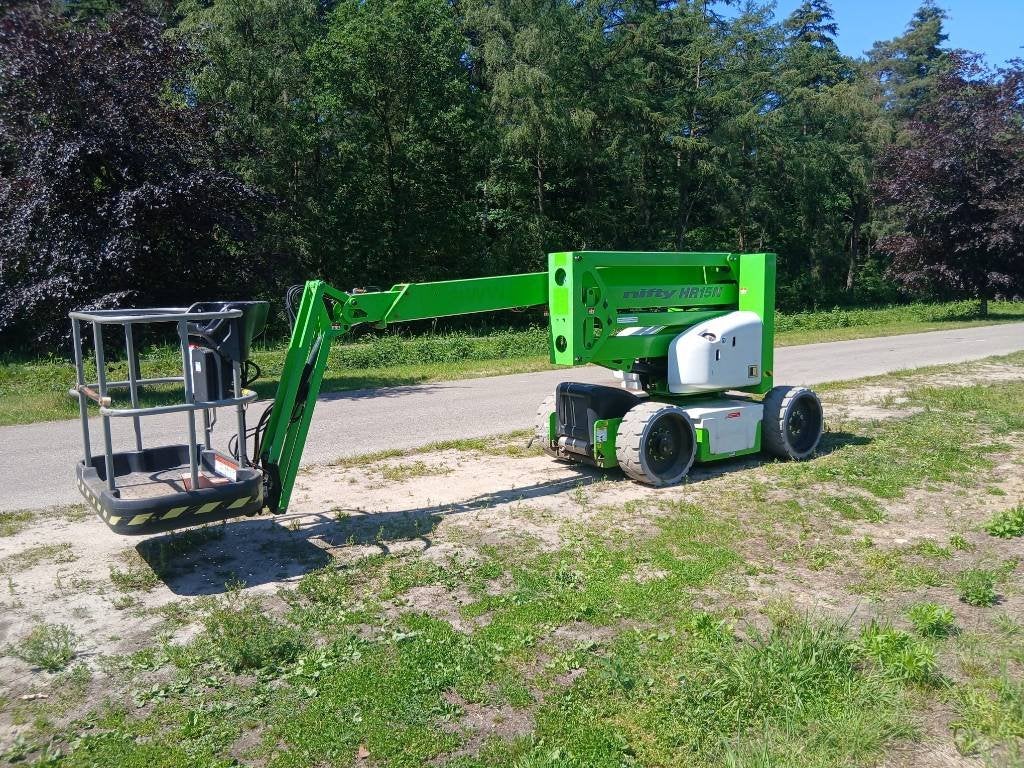 Niftylift HR 15 NDE 15m knikarmhoogwerker nifty hoogwerker, Zakelijke goederen, Machines en Bouw | Liften, Steigers en Ladders