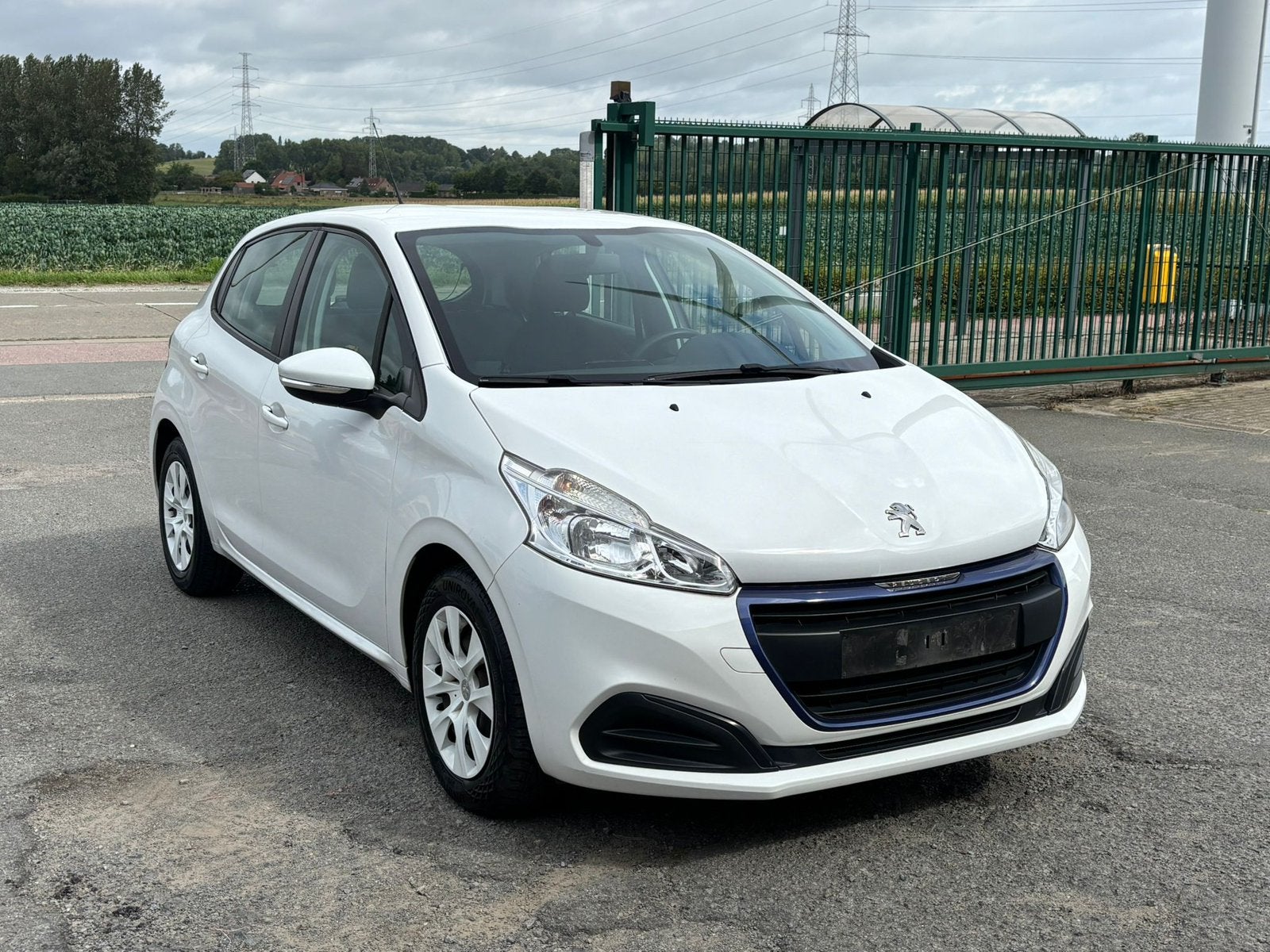 Peugeot 208 1.2 essence airco avec ct, Euro 5, Achat, 4 portes, Entreprise