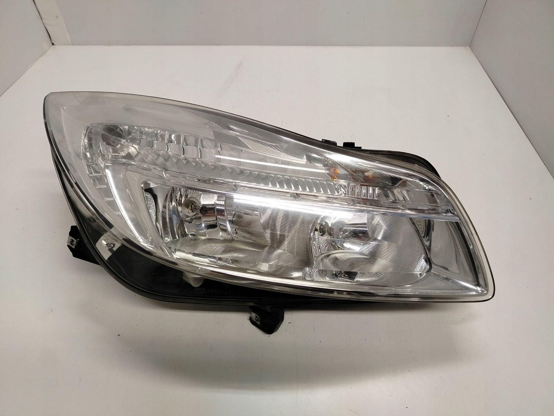 Phare droit Opel Insignia A 1EJ, Opel Automobile GmbH, Opel, Bahnhofsplatz 1
65423  Russelsheim am Main, DE, Kontakt@opel-infoservice.de