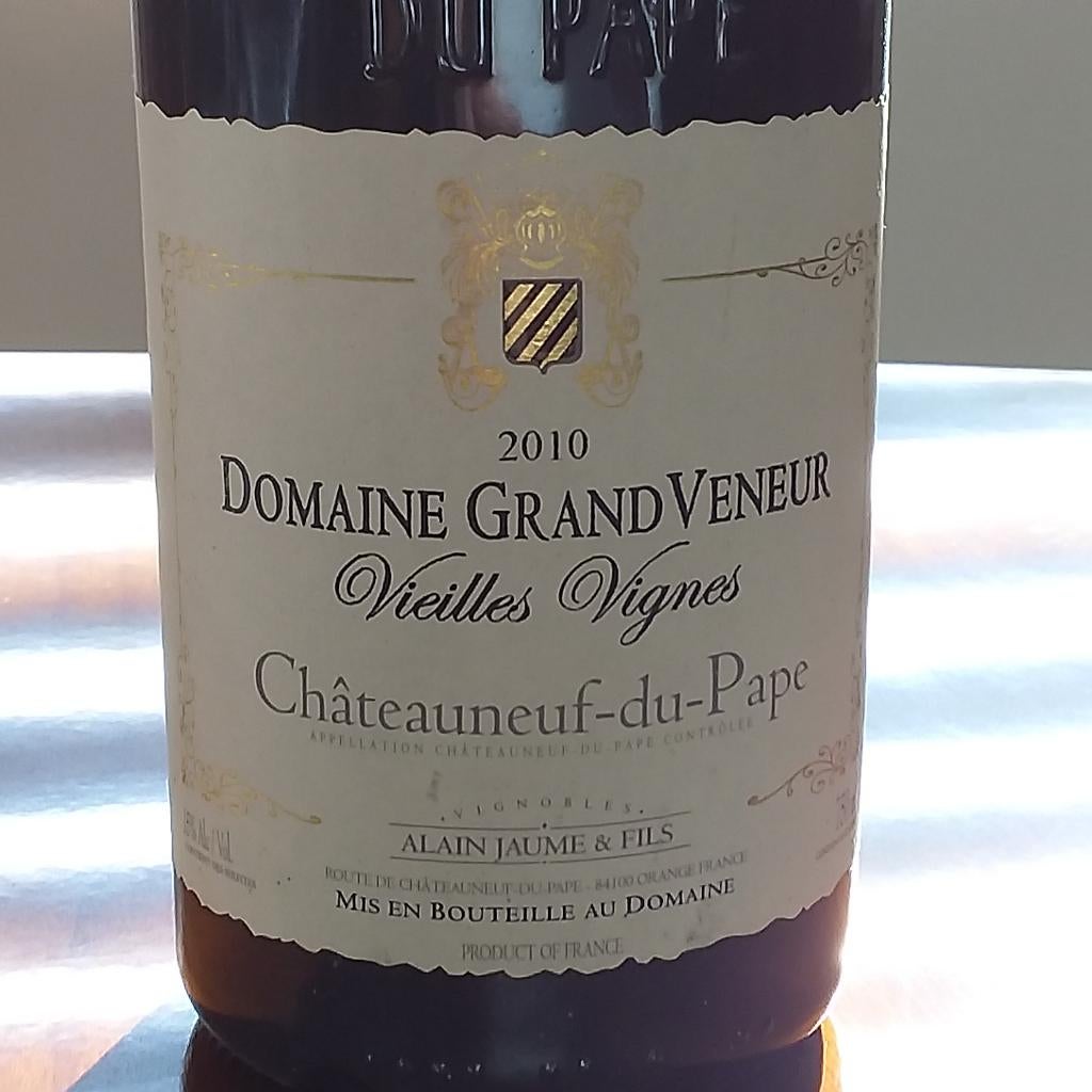 DOMAINE GRAND VENEUR VIEILLES VIGNES 2010 CDP ROUGE 75 CL, Pleine, Comme neuf, Enlèvement, Vin rouge
