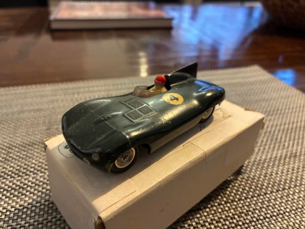 jaguar Le Mans solido 1/43, Enlèvement, Comme neuf, Solido