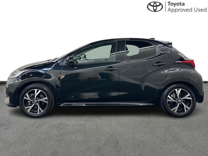 Toyota Yaris Iconic, Achat, Euro 6, https://public.car-pass.be/vhr/4a1990df-fe5b-4e85-98a8-8fca575c9c09, Noir