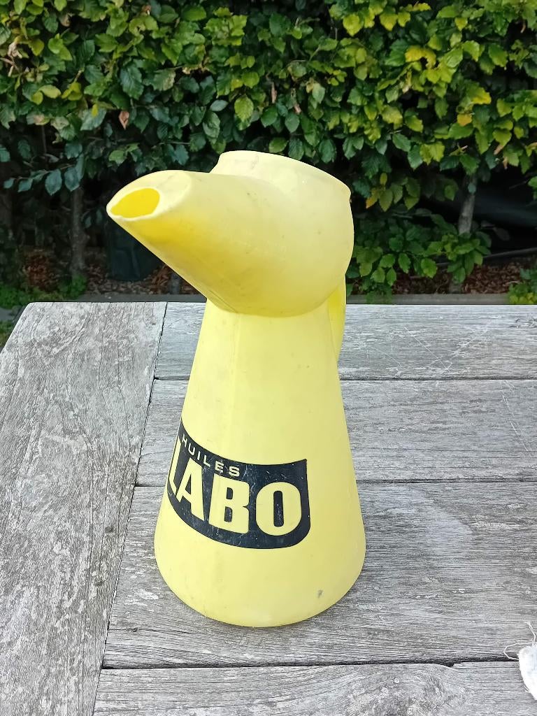 vintage oliepul LABO, Ophalen of Verzenden, Zo goed als nieuw, Gebruiksvoorwerp