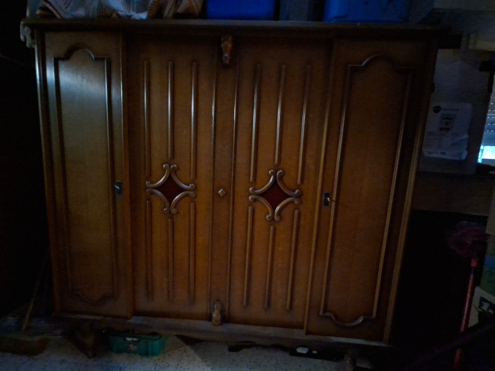 Grote, stevige houten kast., Huis en Inrichting, Ophalen, Gebruikt