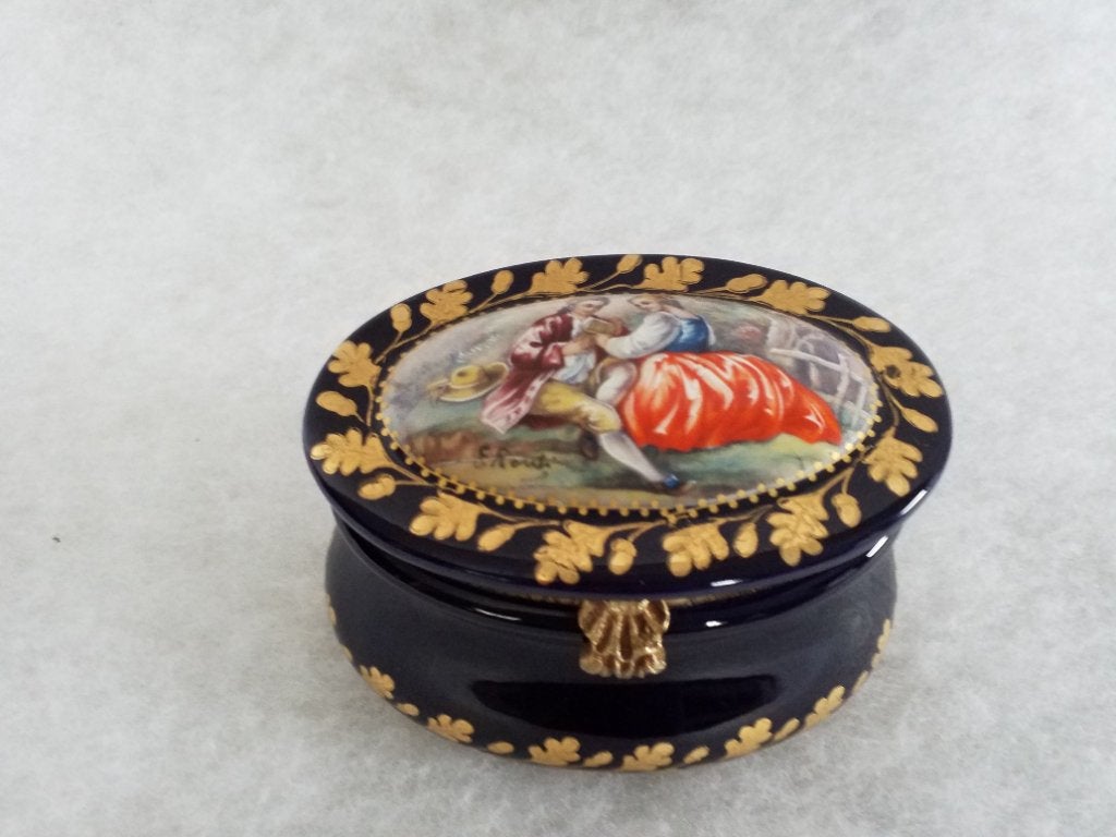 Bonboneire  acf klein kobalt blauw  decor bleu sevres., Ophalen