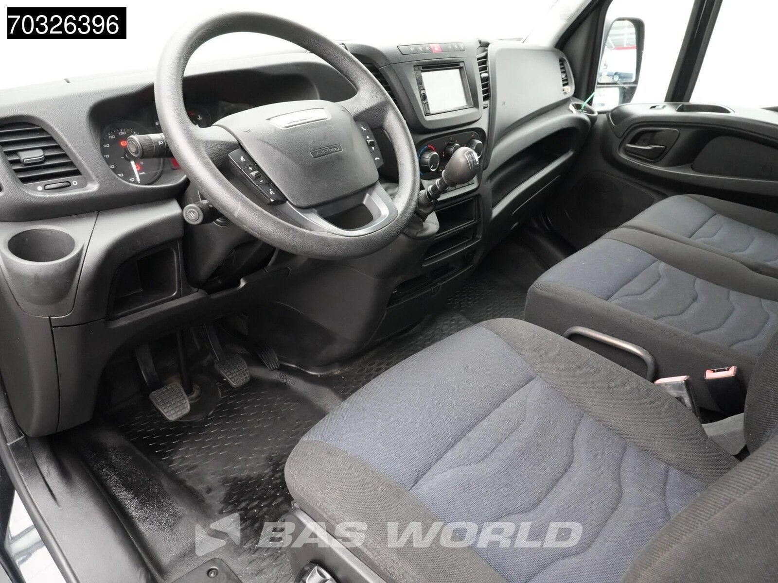 Iveco Daily 35S16 L2H2 Airco Cruise Parkeersensoren 3,5t Tre, Auto's, Stof, Gebruikt, Euro 6, Iveco