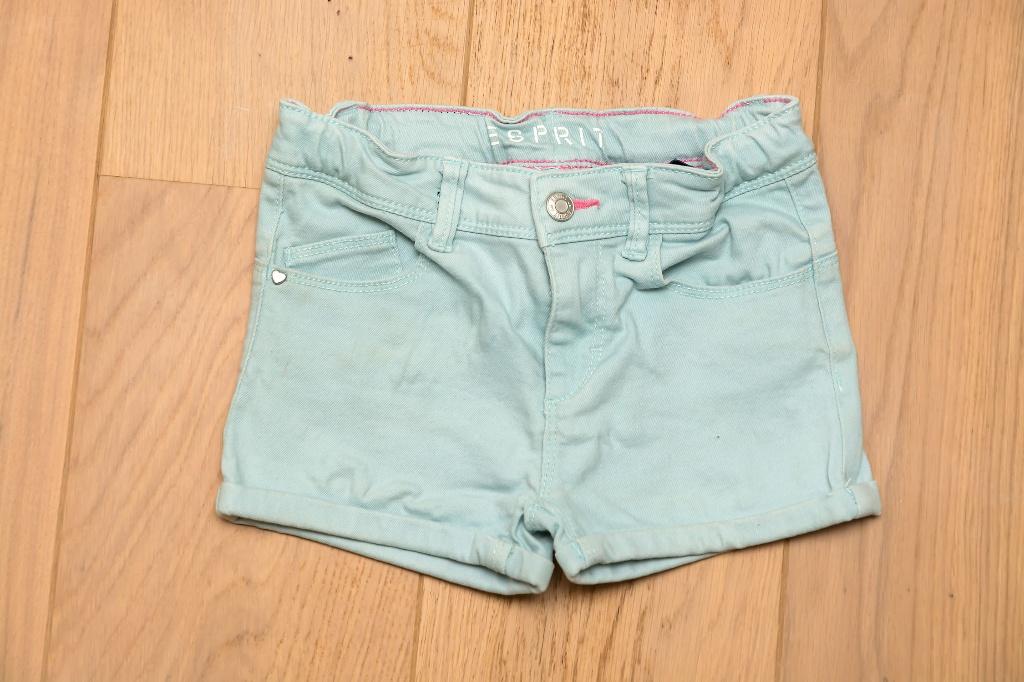 Lichtblauw shortje Esprit, maat 122, Kinderen en Baby's, Kinderkleding | Maat 122, Broek, Gebruikt, Meisje, Ophalen of Verzenden