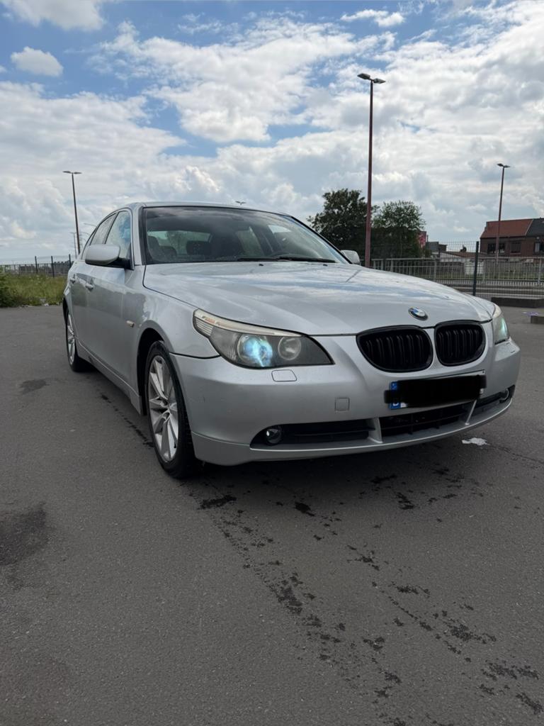 BMW 523i Automatique LPG avec controle, Autos, Cuir, Argent ou Gris, Achat, Noir