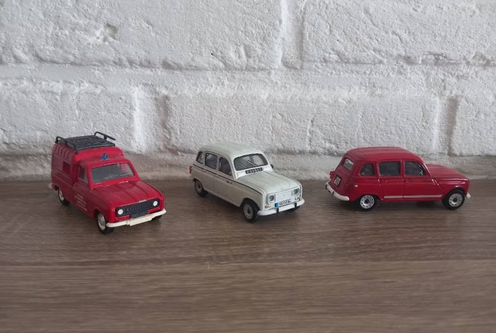 3x Renault R 4 + 2x Vw Kever Oldtimer , scale 1:43, Enlèvement, Voiture, Solido